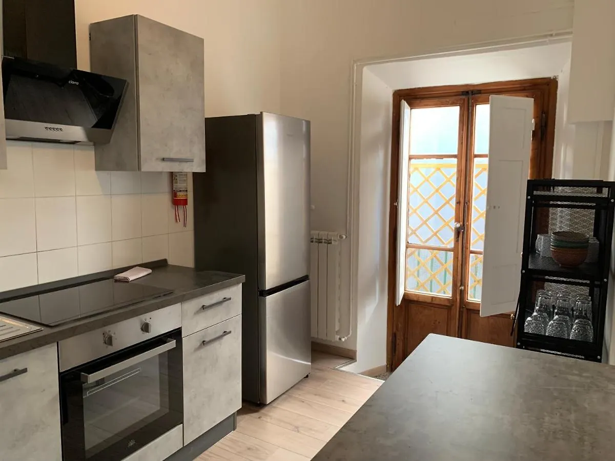 Porta Rossa Apartment Florence